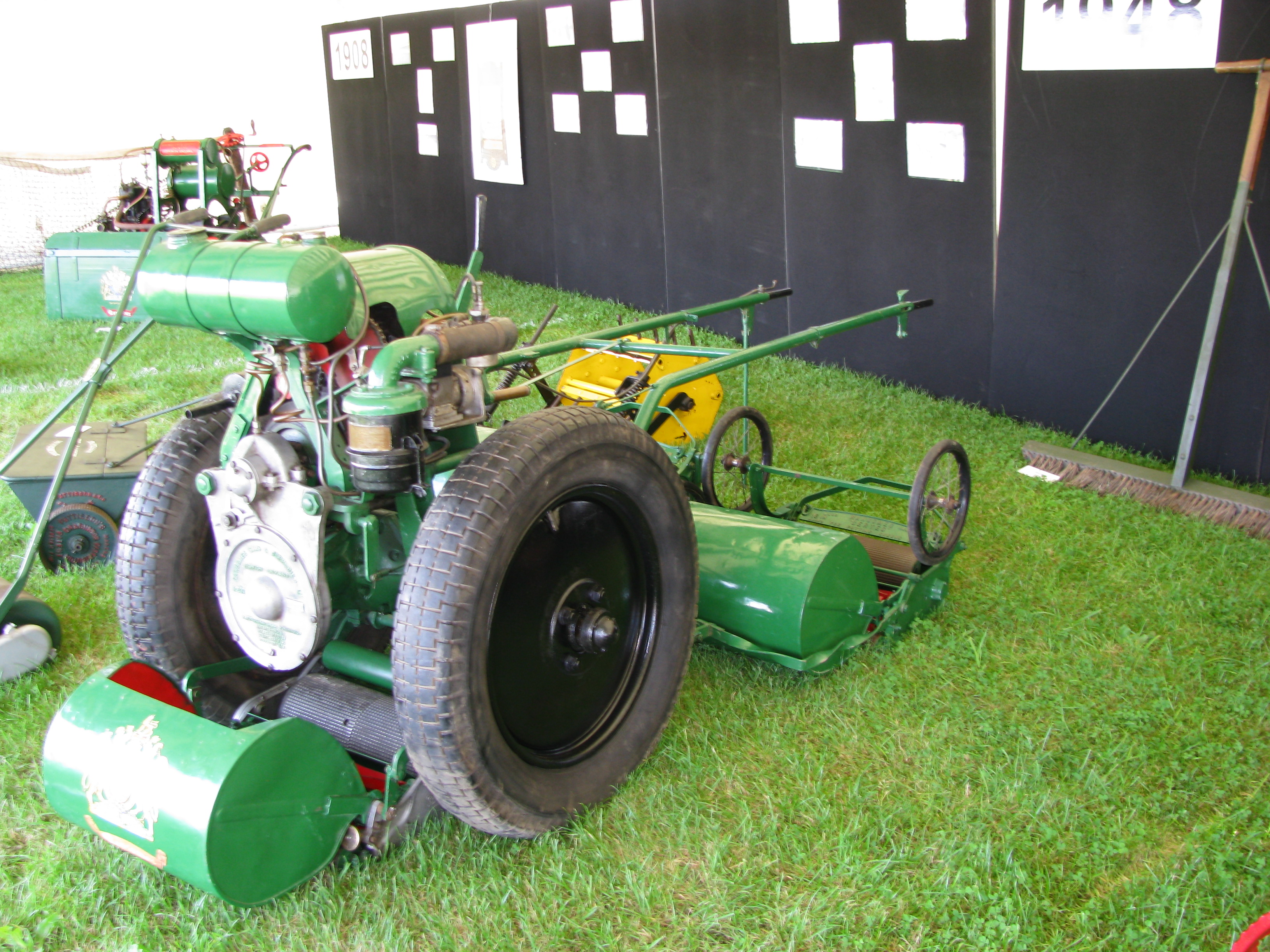 1936 Ransomes Overgreens mowing tractor for golf greens The Old